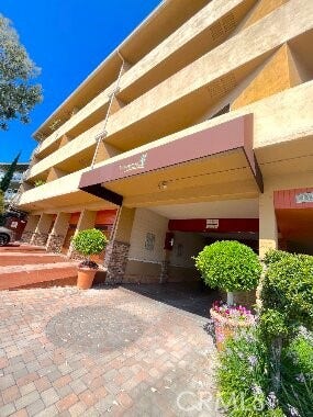 100 Cliff Drive, #3, Laguna Beach, CA 92651 100 Cliff Drive, #3, Laguna Beach, CA 92651