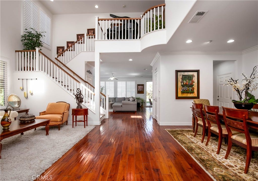 22211 Celestial, Saugus, CA 91390 22211 Celestial, Saugus, CA 91390