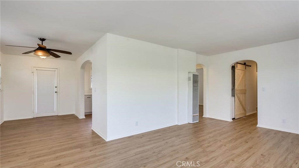 313 Venice Way, Venice, CA 90291