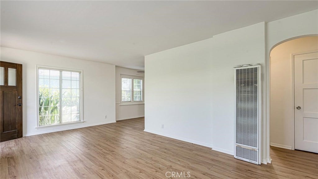 313 Venice Way, Venice, CA 90291