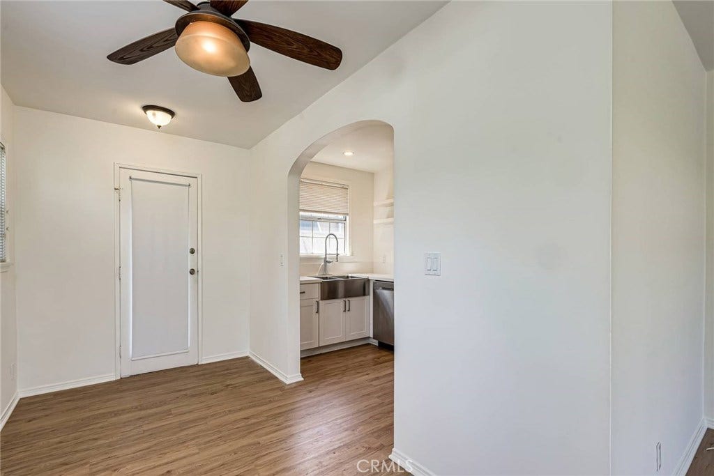 313 Venice Way, Venice, CA 90291