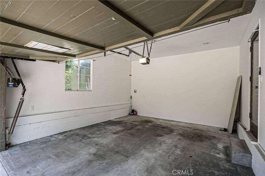 313 Venice Way, Venice, CA 90291