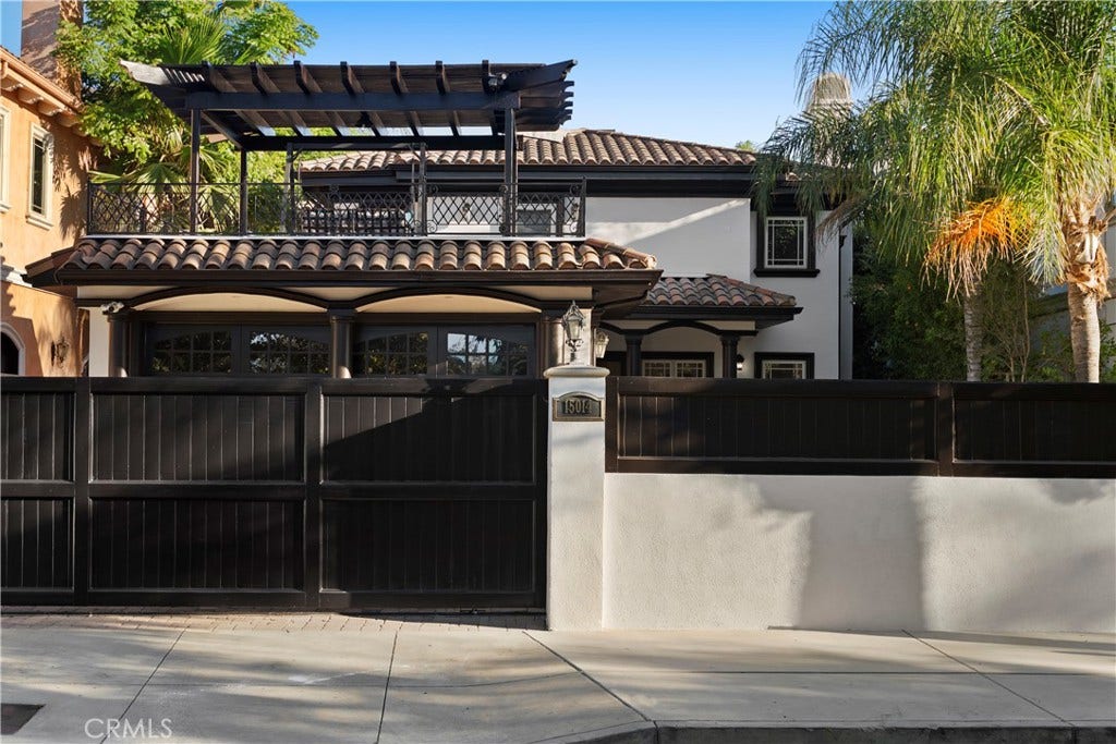15014 Valleyheart, Sherman Oaks, CA 91403 15014 Valleyheart, Sherman Oaks, CA 91403