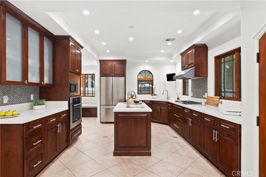 15014 Valleyheart, Sherman Oaks, CA 91403 15014 Valleyheart, Sherman Oaks, CA 91403