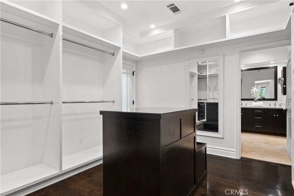 15014 Valleyheart, Sherman Oaks, CA 91403 15014 Valleyheart, Sherman Oaks, CA 91403