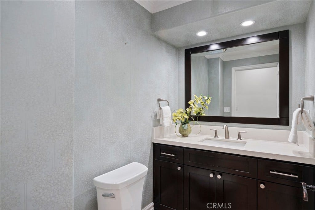 15014 Valleyheart, Sherman Oaks, CA 91403 15014 Valleyheart, Sherman Oaks, CA 91403