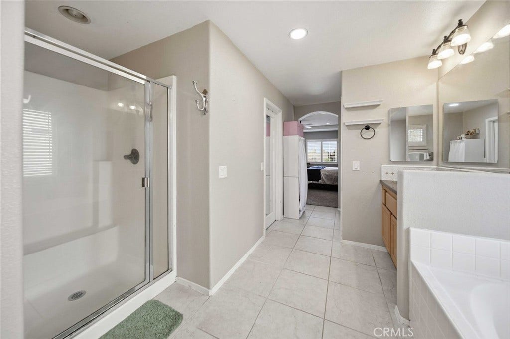 3253 Vahn Lane, Lancaster, CA 93536 3253 Vahn Lane, Lancaster, CA 93536
