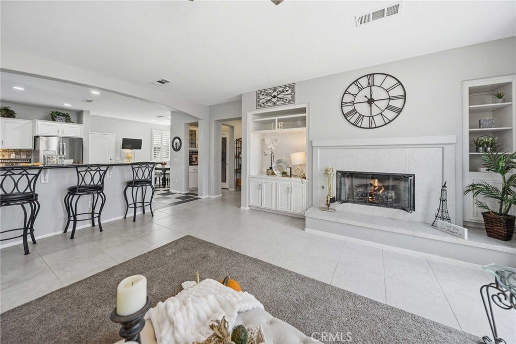 3253 Vahn Lane, Lancaster, CA 93536 3253 Vahn Lane, Lancaster, CA 93536