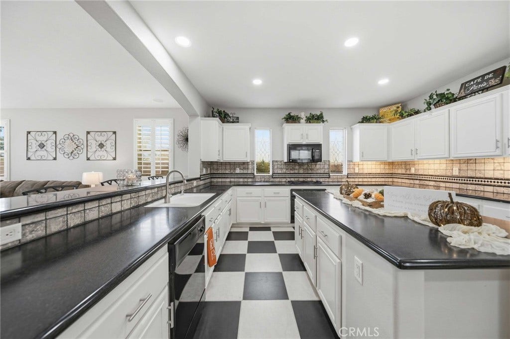3253 Vahn Lane, Lancaster, CA 93536 3253 Vahn Lane, Lancaster, CA 93536
