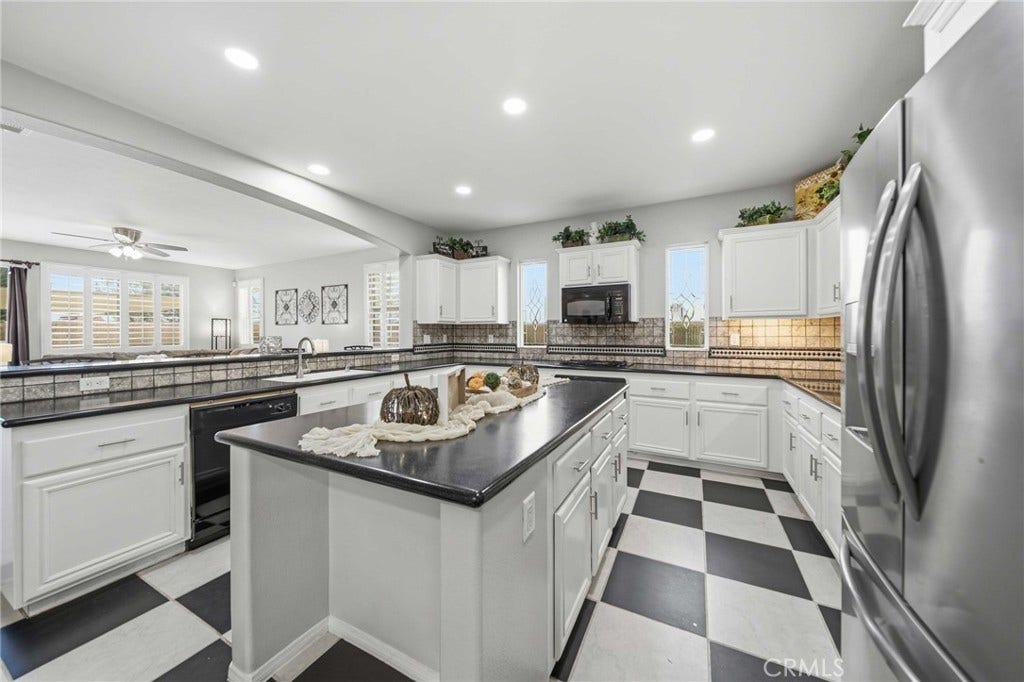 3253 Vahn Lane, Lancaster, CA 93536 3253 Vahn Lane, Lancaster, CA 93536