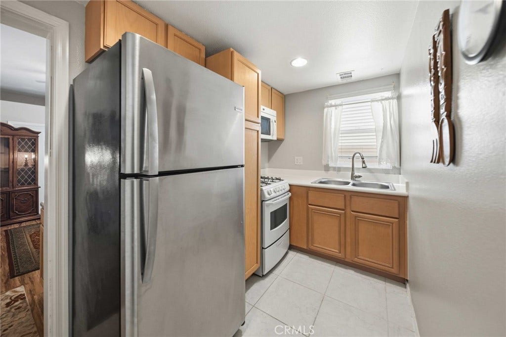 3253 Vahn Lane, Lancaster, CA 93536 3253 Vahn Lane, Lancaster, CA 93536