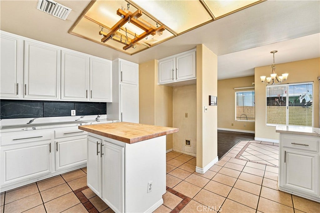 7436 Bobbyboyar Avenue, West Hills, CA 91307 7436 Bobbyboyar Avenue, West Hills, CA 91307