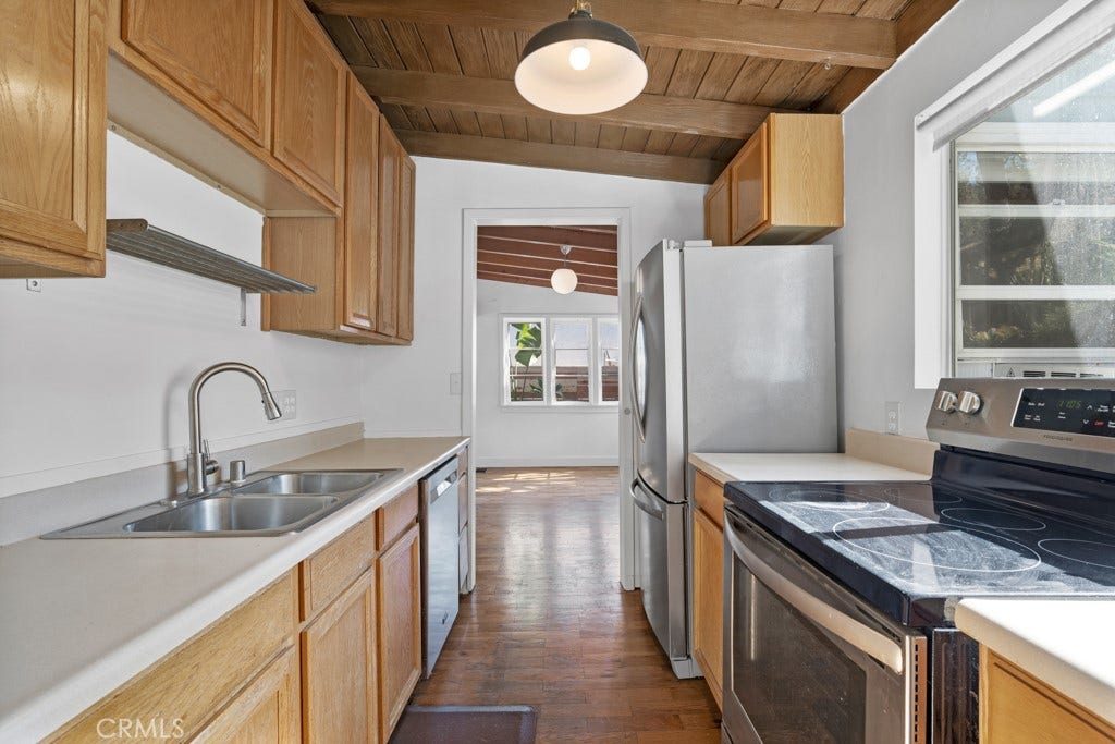 4559 Ensenada Drive, Woodland Hills, CA 91364 4559 Ensenada Drive, Woodland Hills, CA 91364