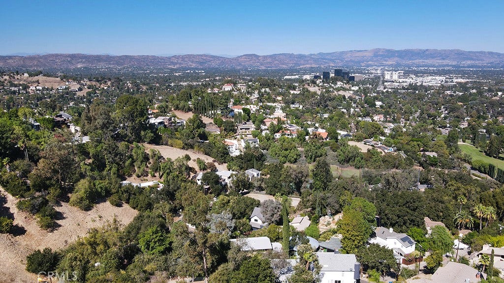 4559 Ensenada Drive, Woodland Hills, CA 91364 4559 Ensenada Drive, Woodland Hills, CA 91364