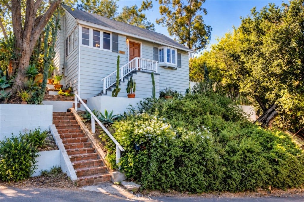 4559 Ensenada Drive, Woodland Hills, CA 91364 4559 Ensenada Drive, Woodland Hills, CA 91364