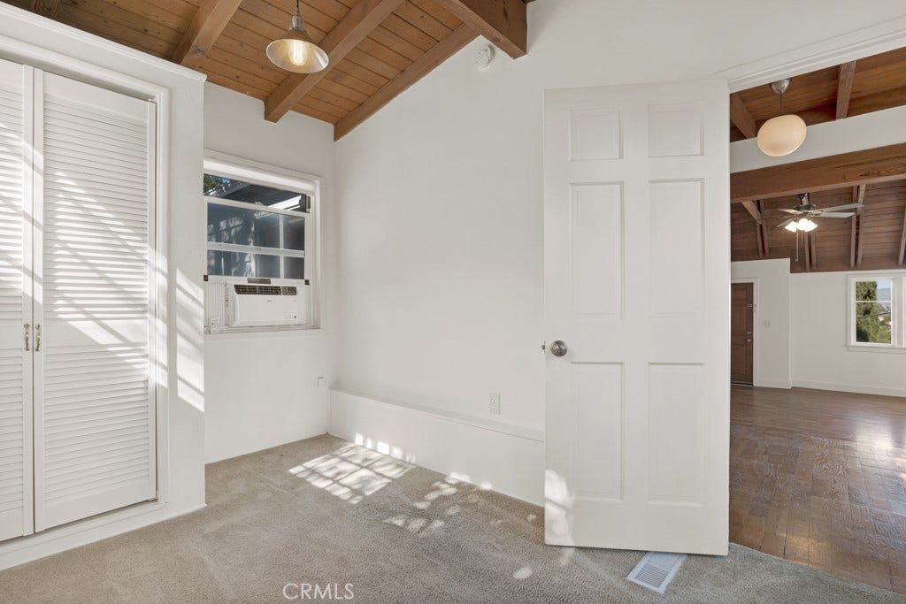 4559 Ensenada Drive, Woodland Hills, CA 91364 4559 Ensenada Drive, Woodland Hills, CA 91364