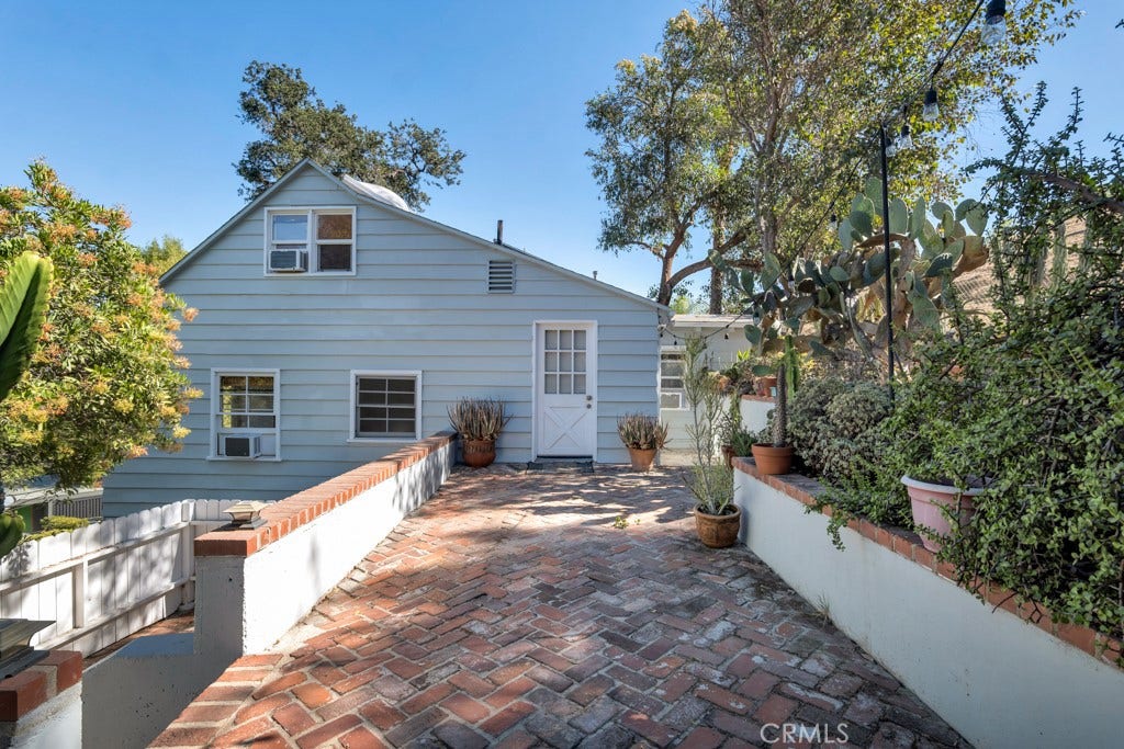 4559 Ensenada Drive, Woodland Hills, CA 91364 4559 Ensenada Drive, Woodland Hills, CA 91364