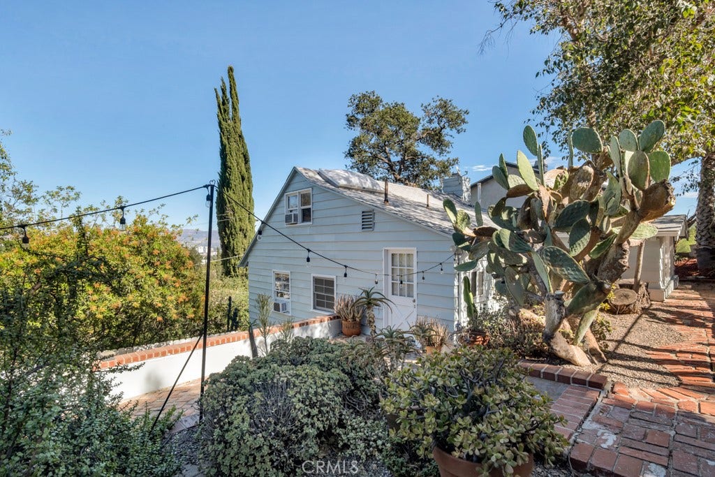 4559 Ensenada Drive, Woodland Hills, CA 91364 4559 Ensenada Drive, Woodland Hills, CA 91364