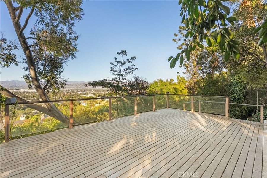 Property photo for 11400 Laurelcrest Drive, Studio City, CA