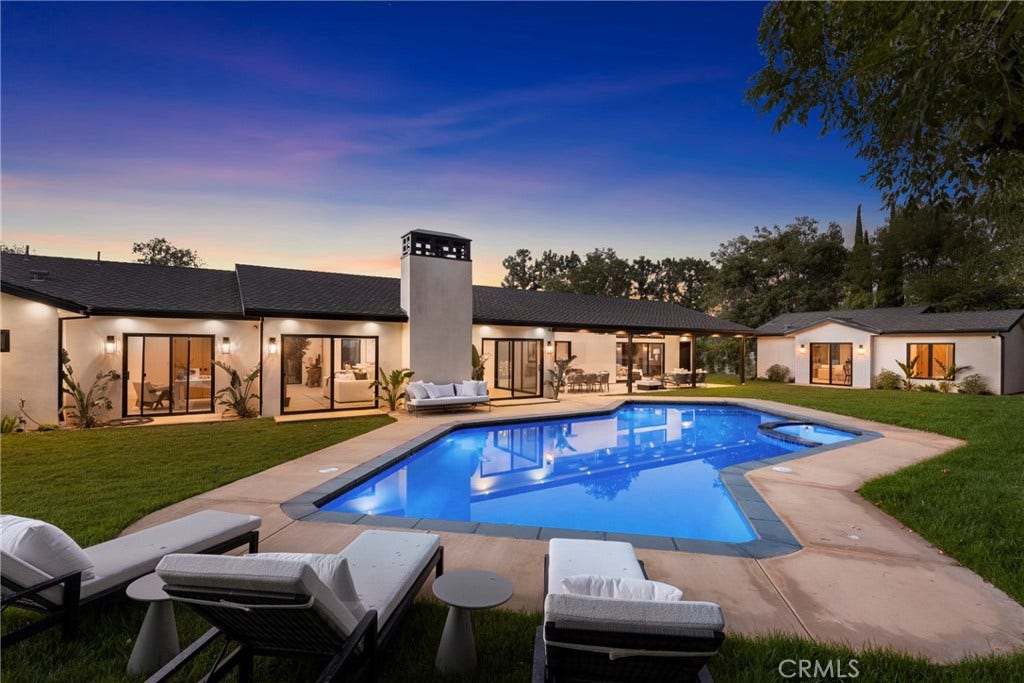 5200 Armida Drive, Woodland Hills, CA 91364 5200 Armida Drive, Woodland Hills, CA 91364