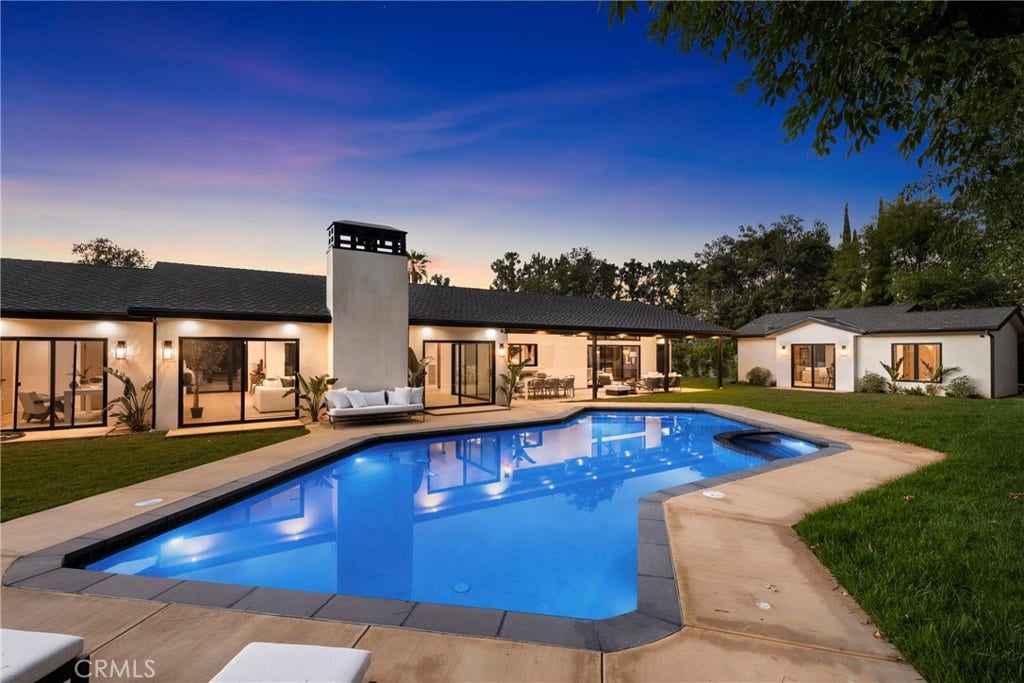 5200 Armida Drive, Woodland Hills, CA 91364 5200 Armida Drive, Woodland Hills, CA 91364