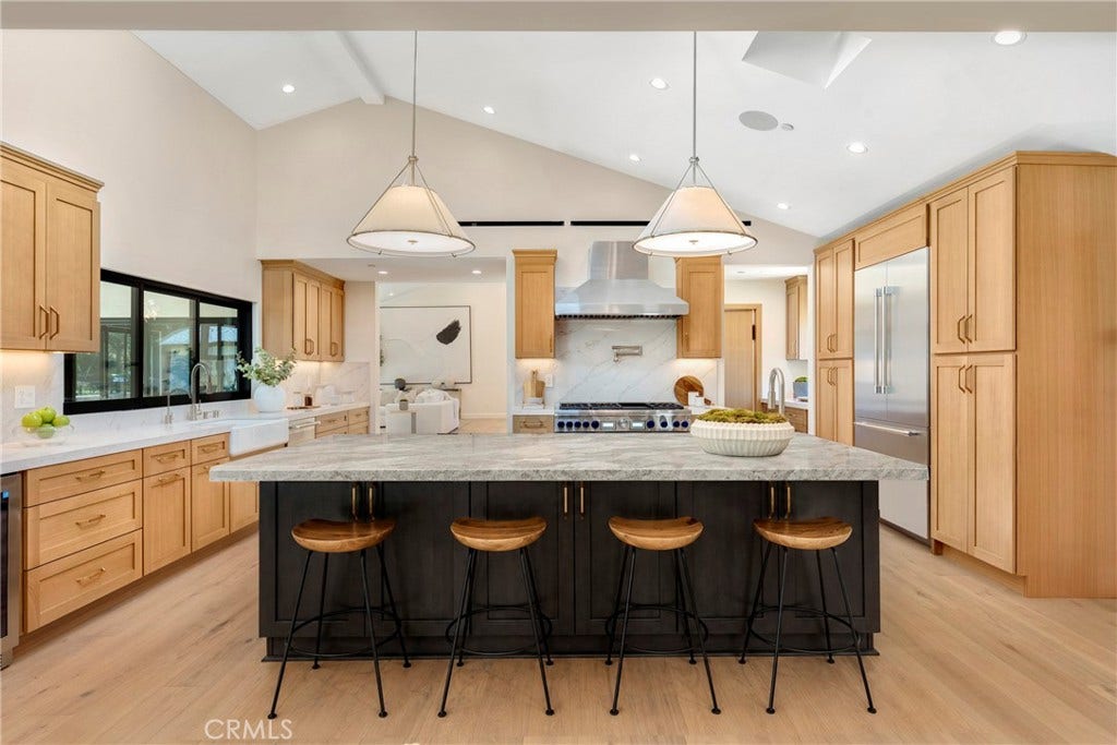 5200 Armida Drive, Woodland Hills, CA 91364 5200 Armida Drive, Woodland Hills, CA 91364