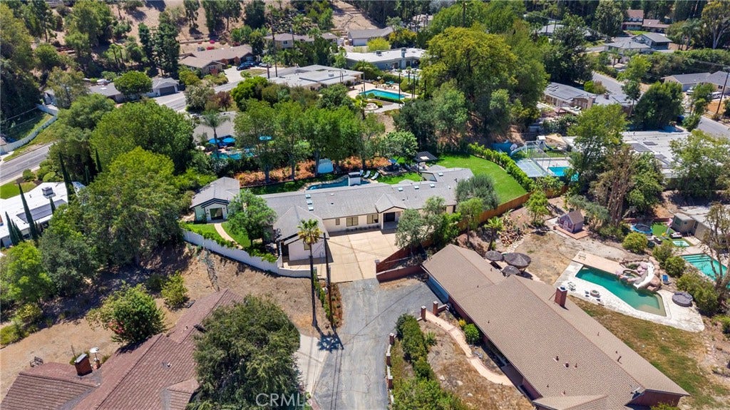 5200 Armida Drive, Woodland Hills, CA 91364 5200 Armida Drive, Woodland Hills, CA 91364