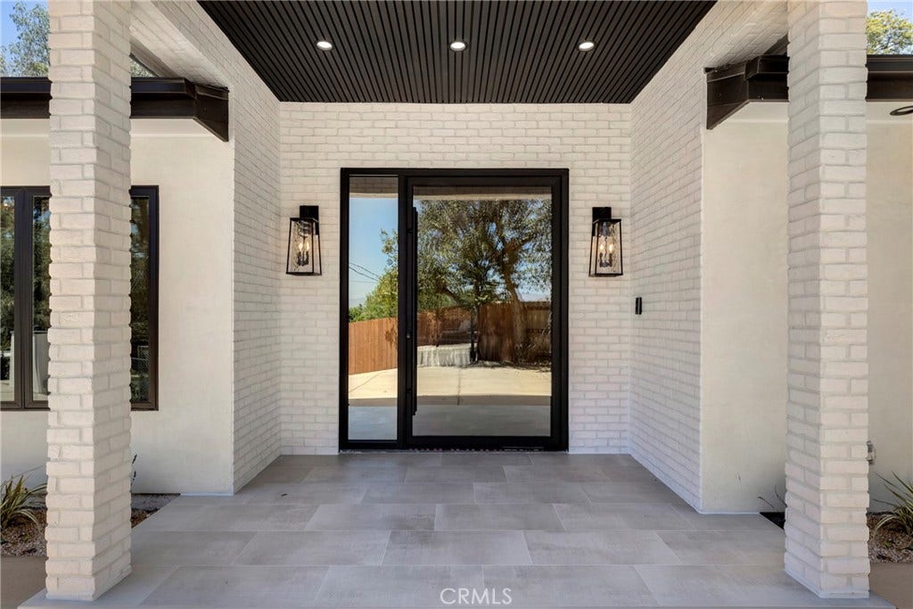 5200 Armida Drive, Woodland Hills, CA 91364 5200 Armida Drive, Woodland Hills, CA 91364