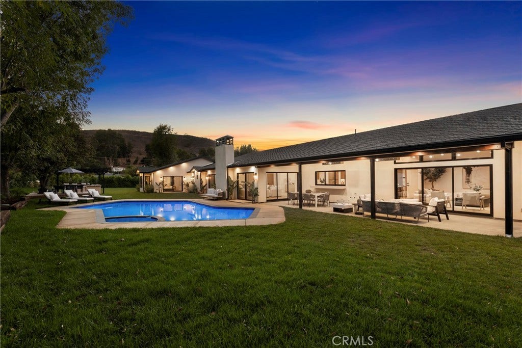 5200 Armida Drive, Woodland Hills, CA 91364 5200 Armida Drive, Woodland Hills, CA 91364