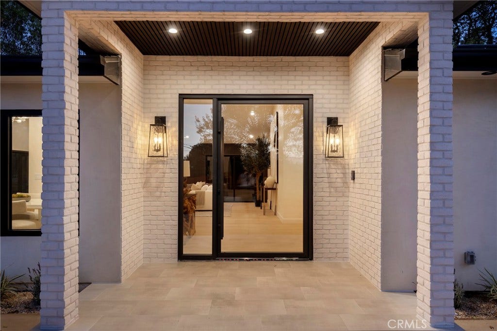 5200 Armida Drive, Woodland Hills, CA 91364 5200 Armida Drive, Woodland Hills, CA 91364
