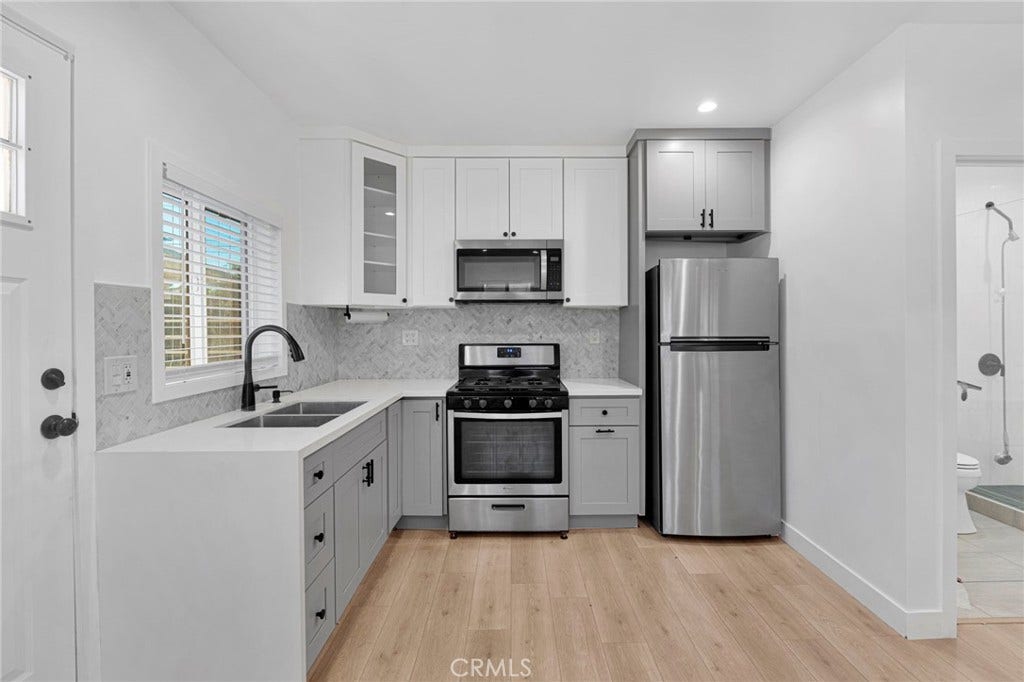 13524 Debell, Arleta, CA 91331 13524 Debell, Arleta, CA 91331