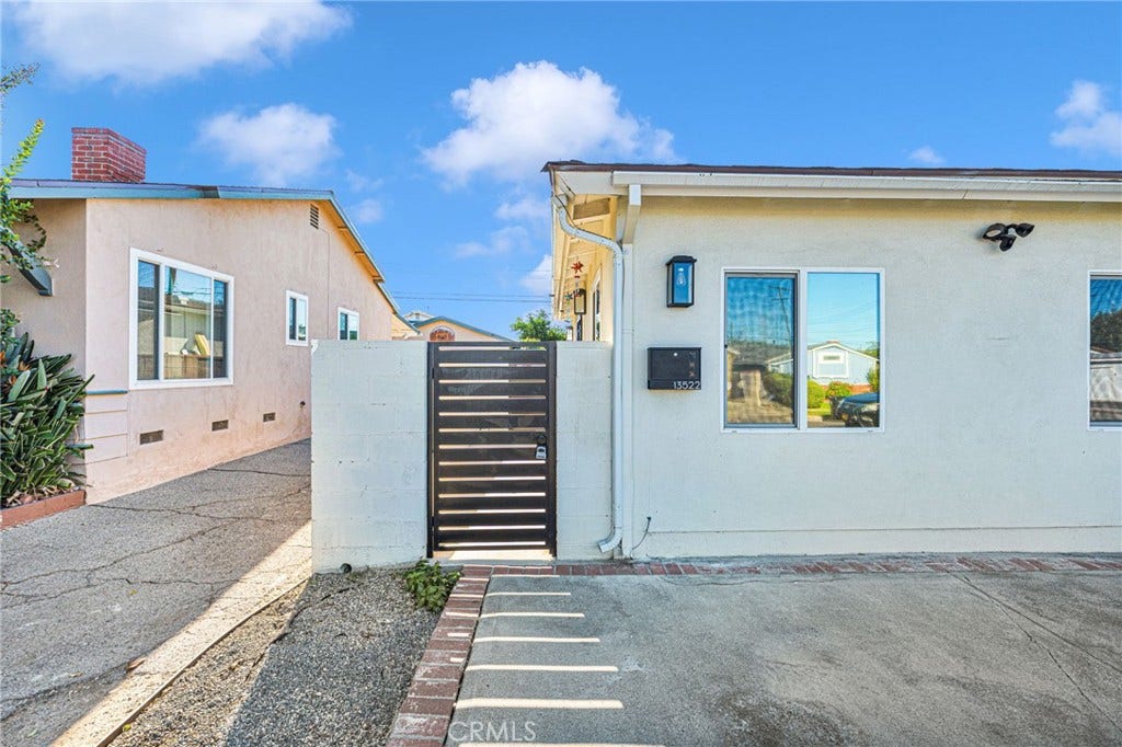 13524 Debell, Arleta, CA 91331 13524 Debell, Arleta, CA 91331