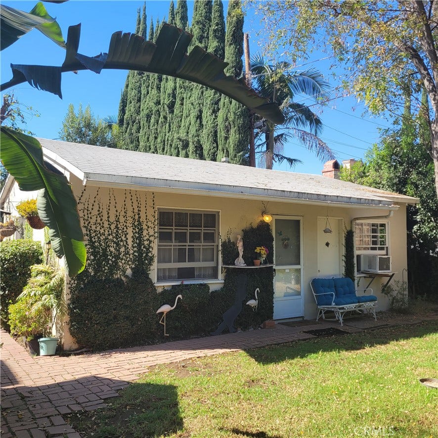 14137 Wyandotte, Van Nuys, CA 91405 Detached Unit
