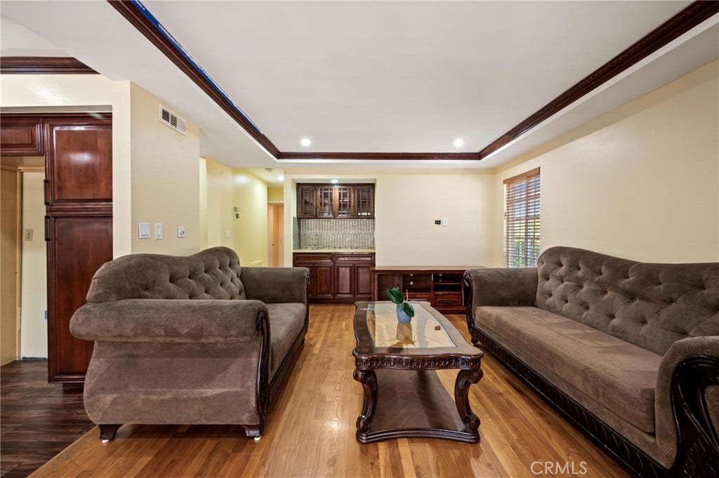22606 Archwood Street, West Hills, CA 91307 22606 Archwood Street, West Hills, CA 91307