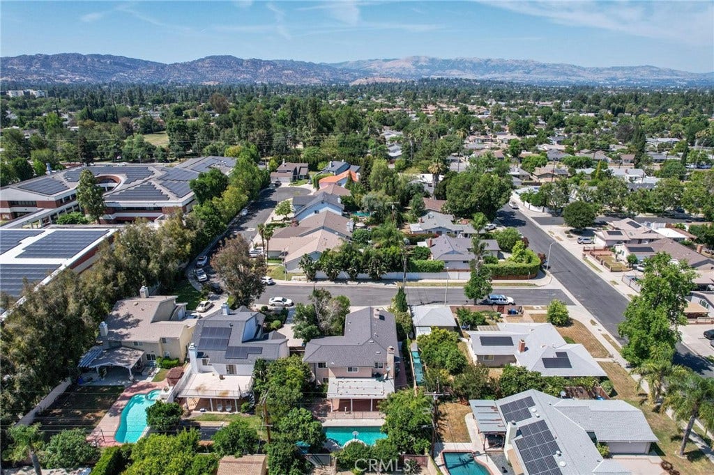 22606 Archwood Street, West Hills, CA 91307 22606 Archwood Street, West Hills, CA 91307