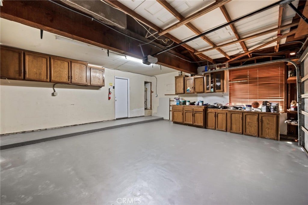22606 Archwood Street, West Hills, CA 91307 22606 Archwood Street, West Hills, CA 91307