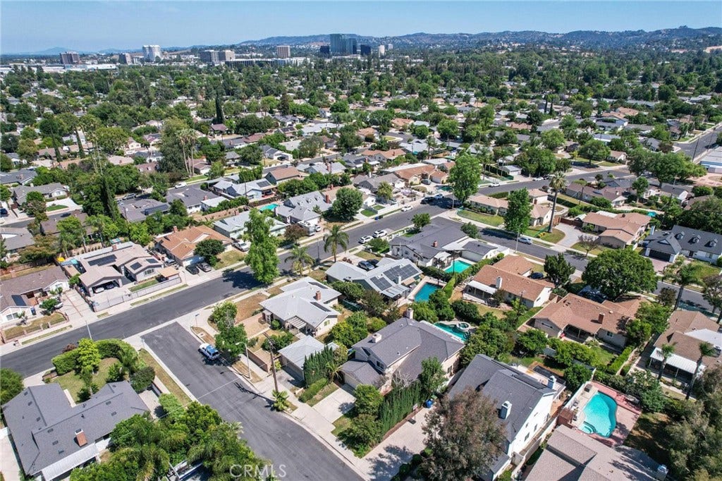 22606 Archwood Street, West Hills, CA 91307 22606 Archwood Street, West Hills, CA 91307