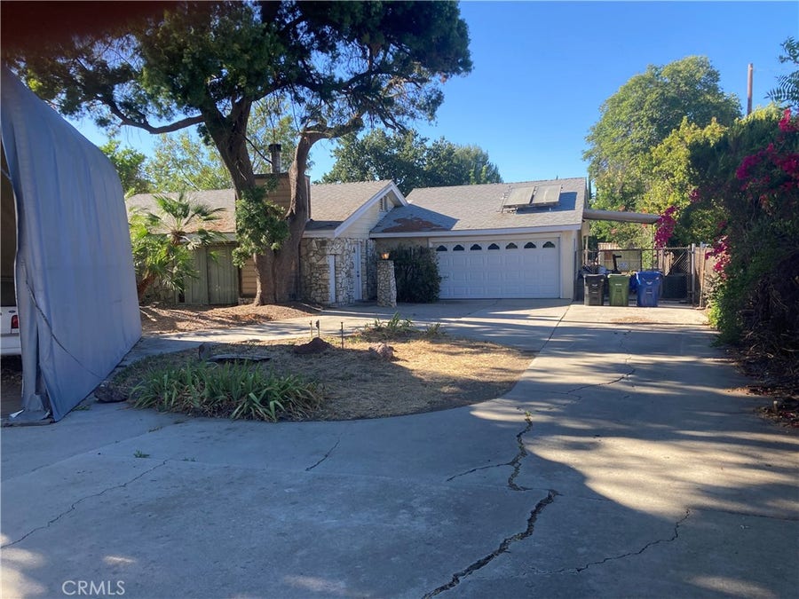 Property photo for 23011 Burbank, Woodland Hills, CA