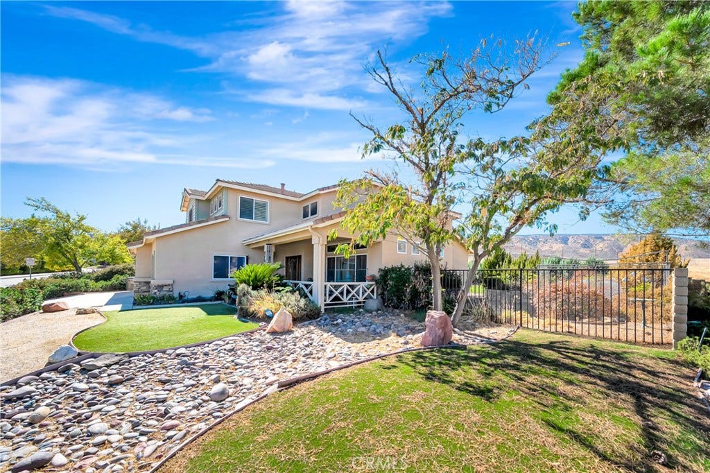 42025 Allan Drive, Lancaster, CA 93536 42025 Allan Drive, Lancaster, CA 93536
