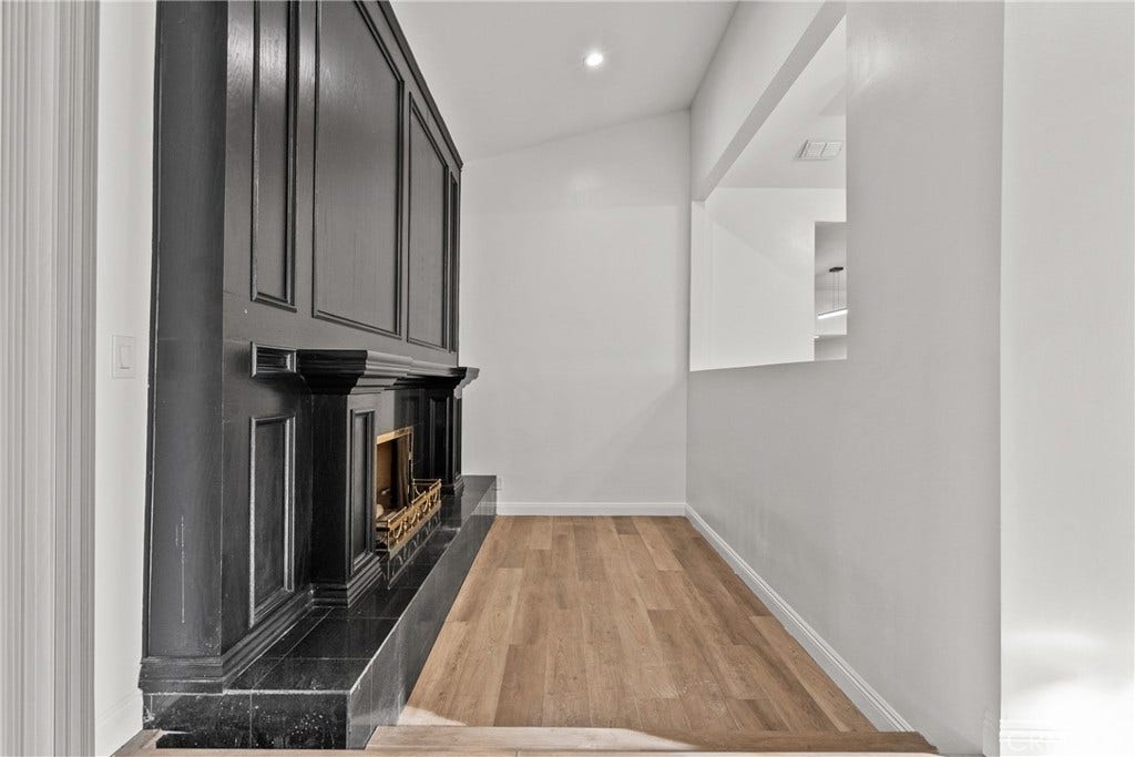 9724 Bothwell Road, Northridge, CA 91324 9724 Bothwell Road, Northridge, CA 91324