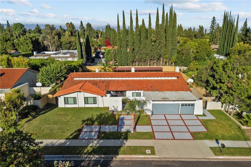 9724 Bothwell Road, Northridge, CA 91324 9724 Bothwell Road, Northridge, CA 91324