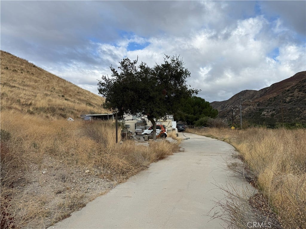 11561 Soledad Canyon, Agua Dulce, CA 91390 11561 Soledad Canyon, Agua Dulce, CA 91390