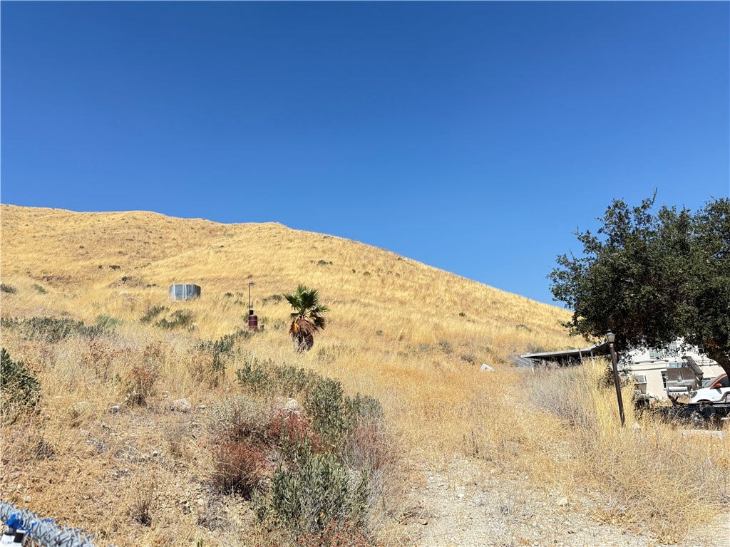 11561 Soledad Canyon, Agua Dulce, CA 91390 11561 Soledad Canyon, Agua Dulce, CA 91390