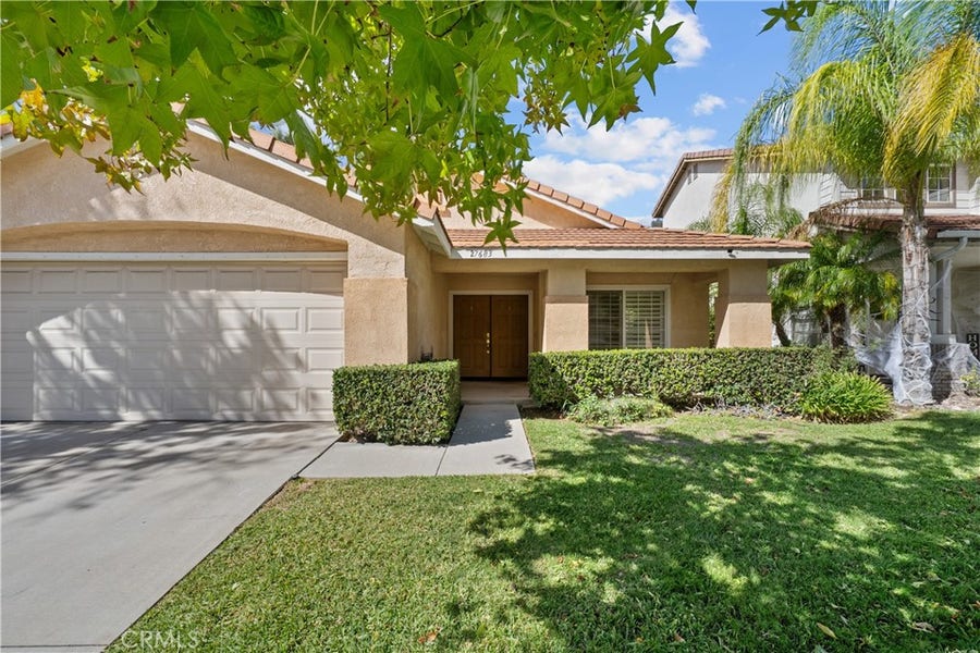 Property photo for 27683 Ron Ridge, Saugus, CA