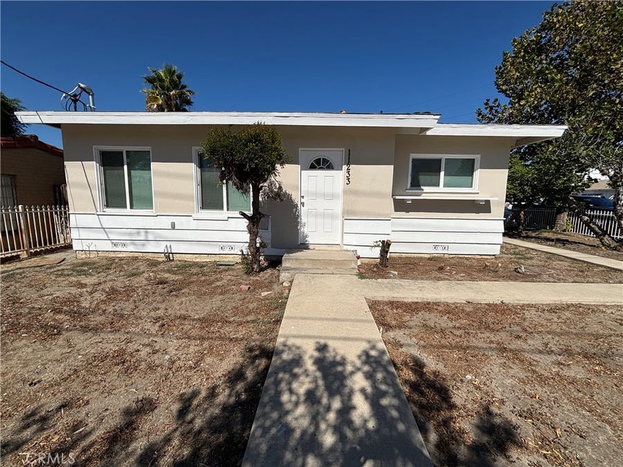 Property photo for 11233 Victory, North Hollywood, CA