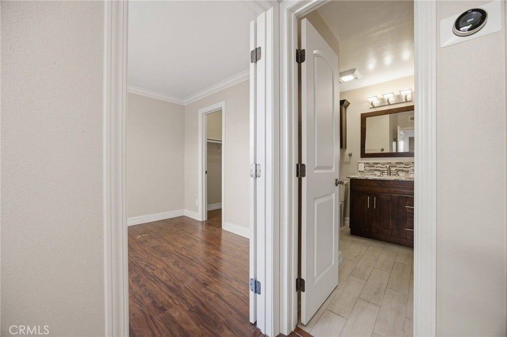 19208 Hamlin Street, #5, Reseda, CA 91335 19208 Hamlin Street, #5, Reseda, CA 91335