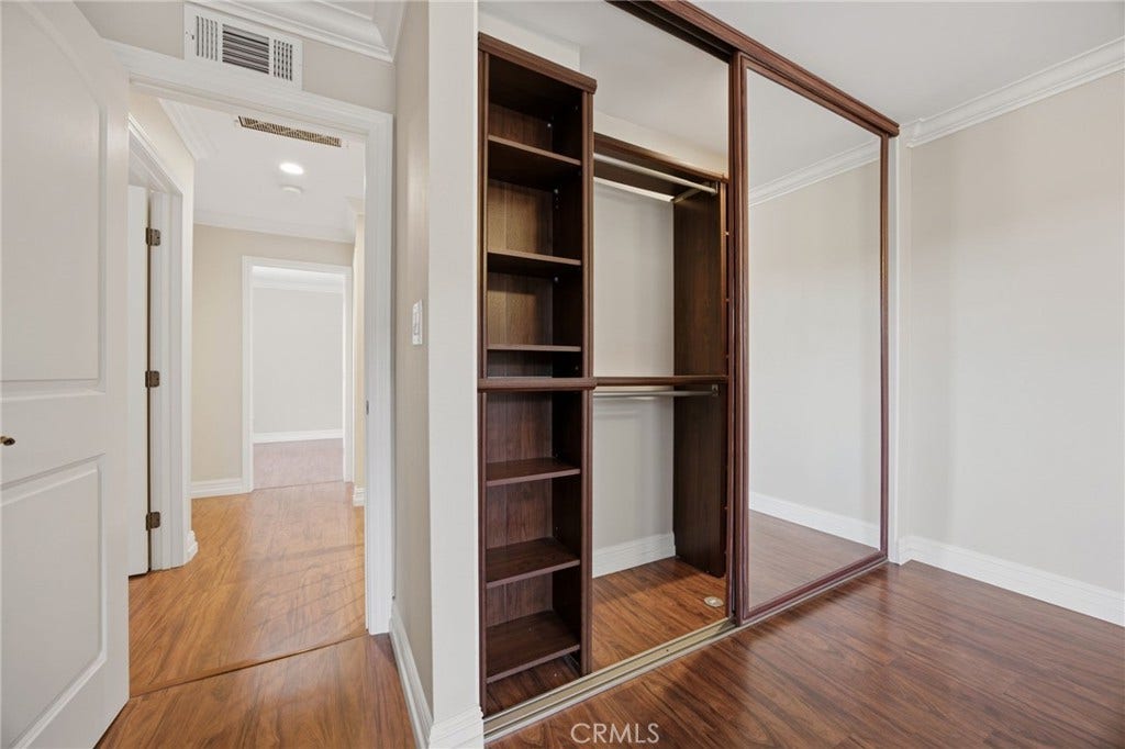19208 Hamlin Street, #5, Reseda, CA 91335 19208 Hamlin Street, #5, Reseda, CA 91335