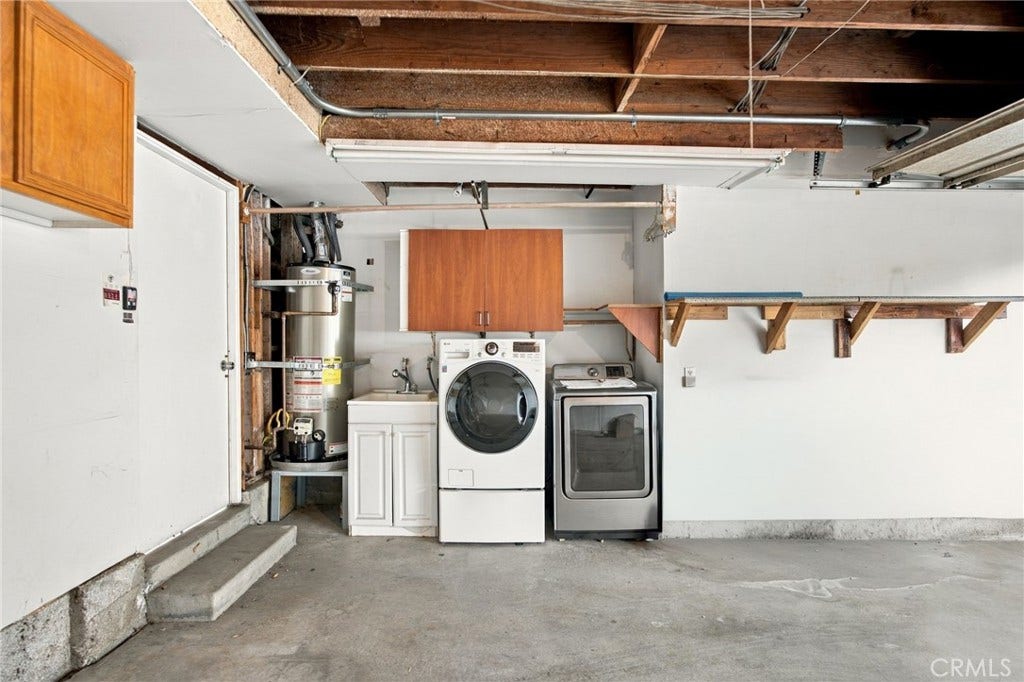 19208 Hamlin Street, #5, Reseda, CA 91335 19208 Hamlin Street, #5, Reseda, CA 91335