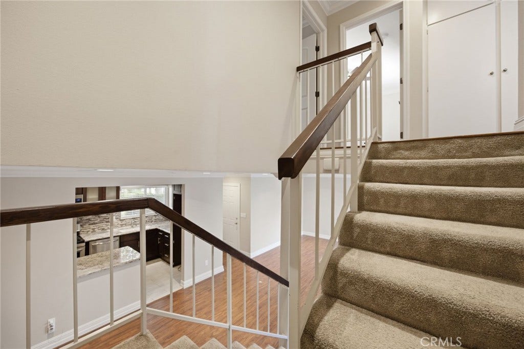 19208 Hamlin Street, #5, Reseda, CA 91335 19208 Hamlin Street, #5, Reseda, CA 91335