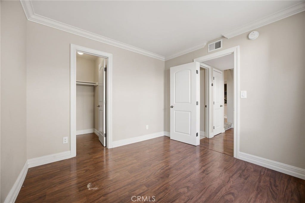 19208 Hamlin Street, #5, Reseda, CA 91335 19208 Hamlin Street, #5, Reseda, CA 91335